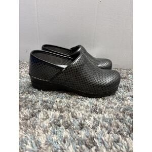 Dansko XP Shoes Womens 38 7.5 Professional Snake Patent Leather Anaconda Scales